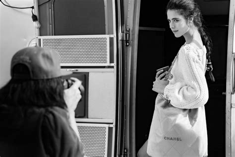 MARGARET QUALLEY FOR THE CHANEL 22 BAG CAMPAIGN.